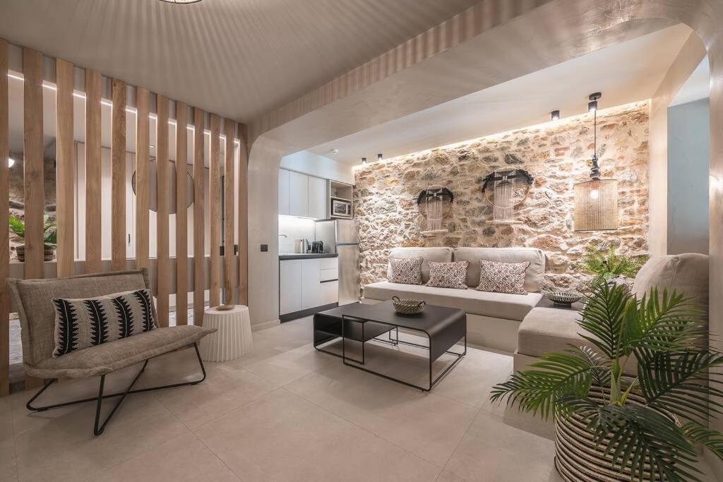 Apollonos 28 Luxury Suites เอเธนส์ ภายนอก รูปภาพ